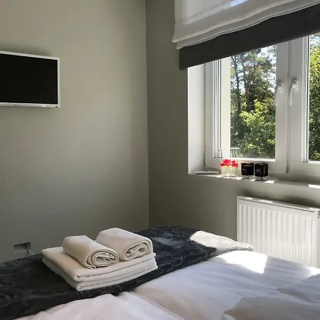 Przy Sosnowym Lesie Διαμέρισμα Dziwnówek