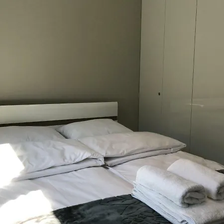 Przy Sosnowym Lesie * Dziwnówek