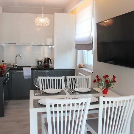 Przy Sosnowym Lesie Dziwnówek